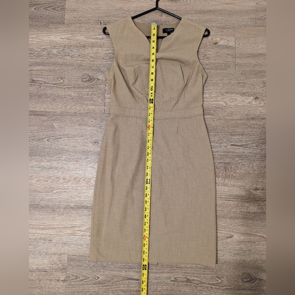 Dress - Picture 5 of 7